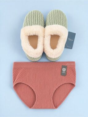 Cozy Bundle Vince Ribbed Briefs and Slippers